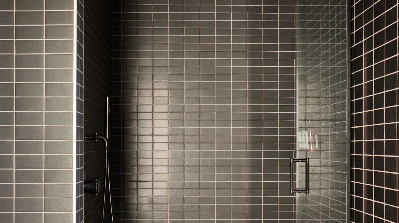 MOLLIE Room-205 Bathroom Shower_028