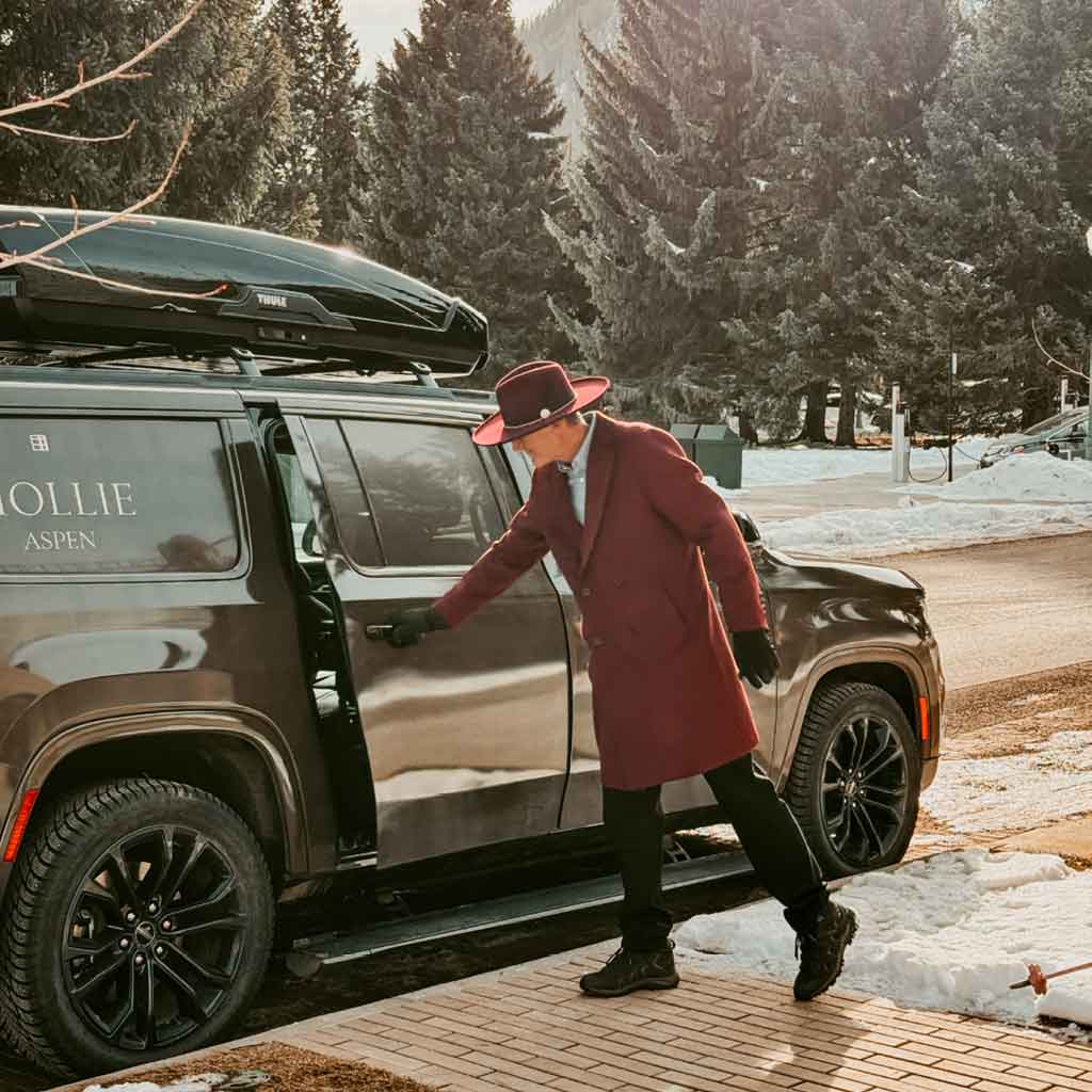 Private, comfortable transportation for all your Aspen excursions. Source: MOLLIE Aspen