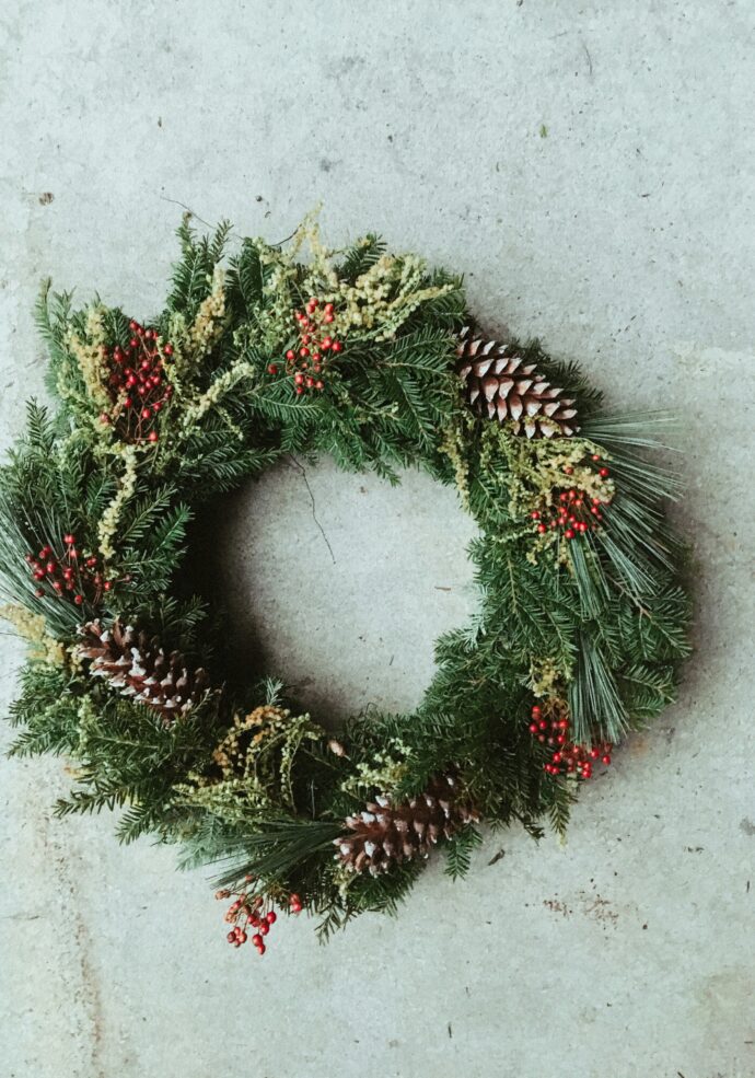 Holiday wreath making workshop at MOLLIE Aspen