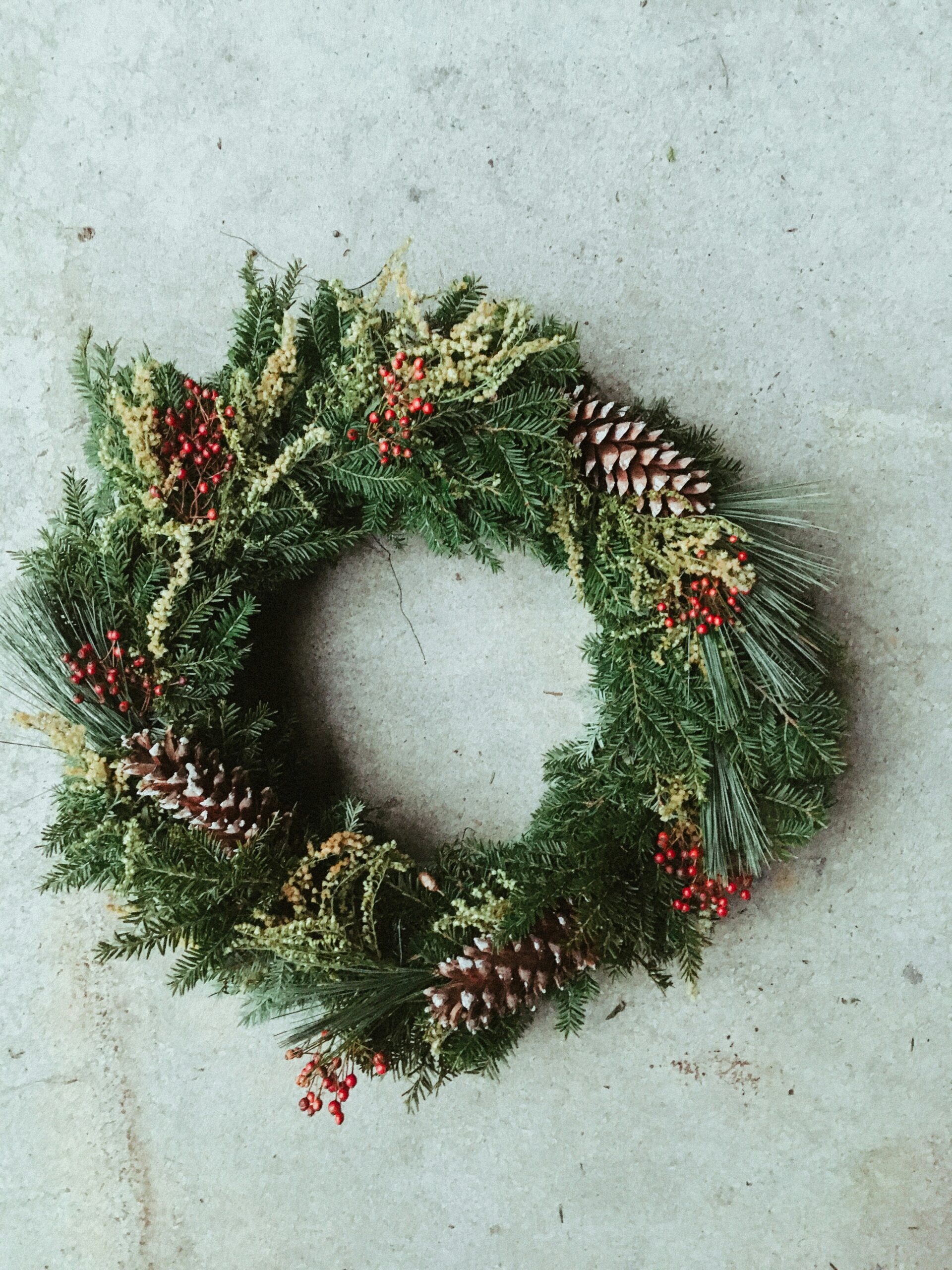 Holiday wreath making workshop at MOLLIE Aspen