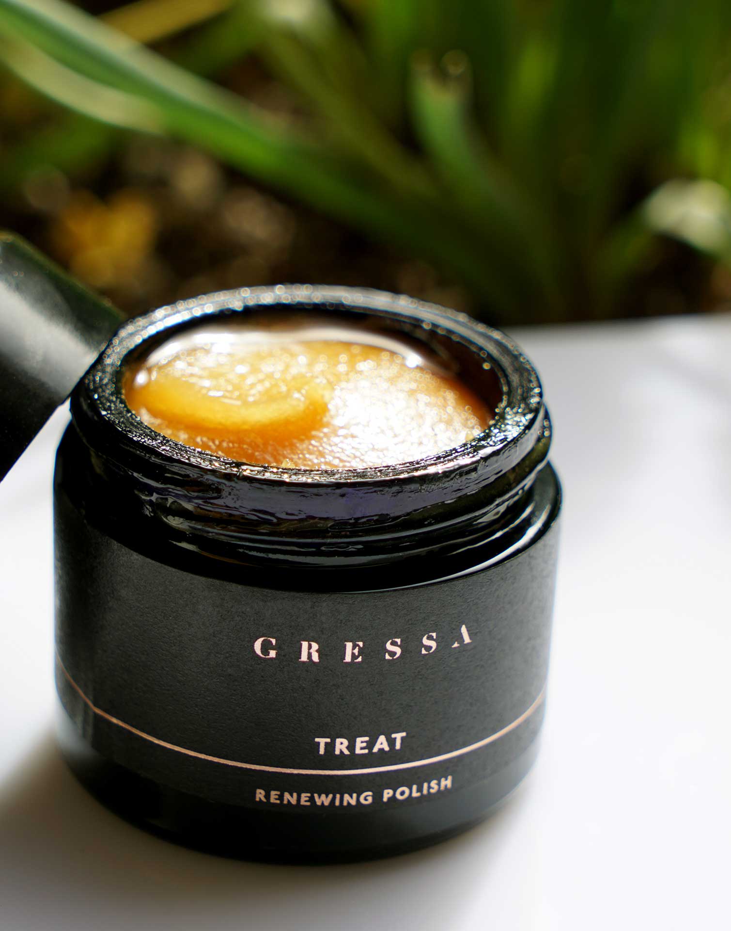 Gressa Apothecary renewing polish jar