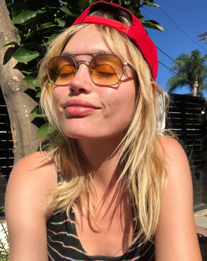 Female model in the Jazz Safari Sunglasses