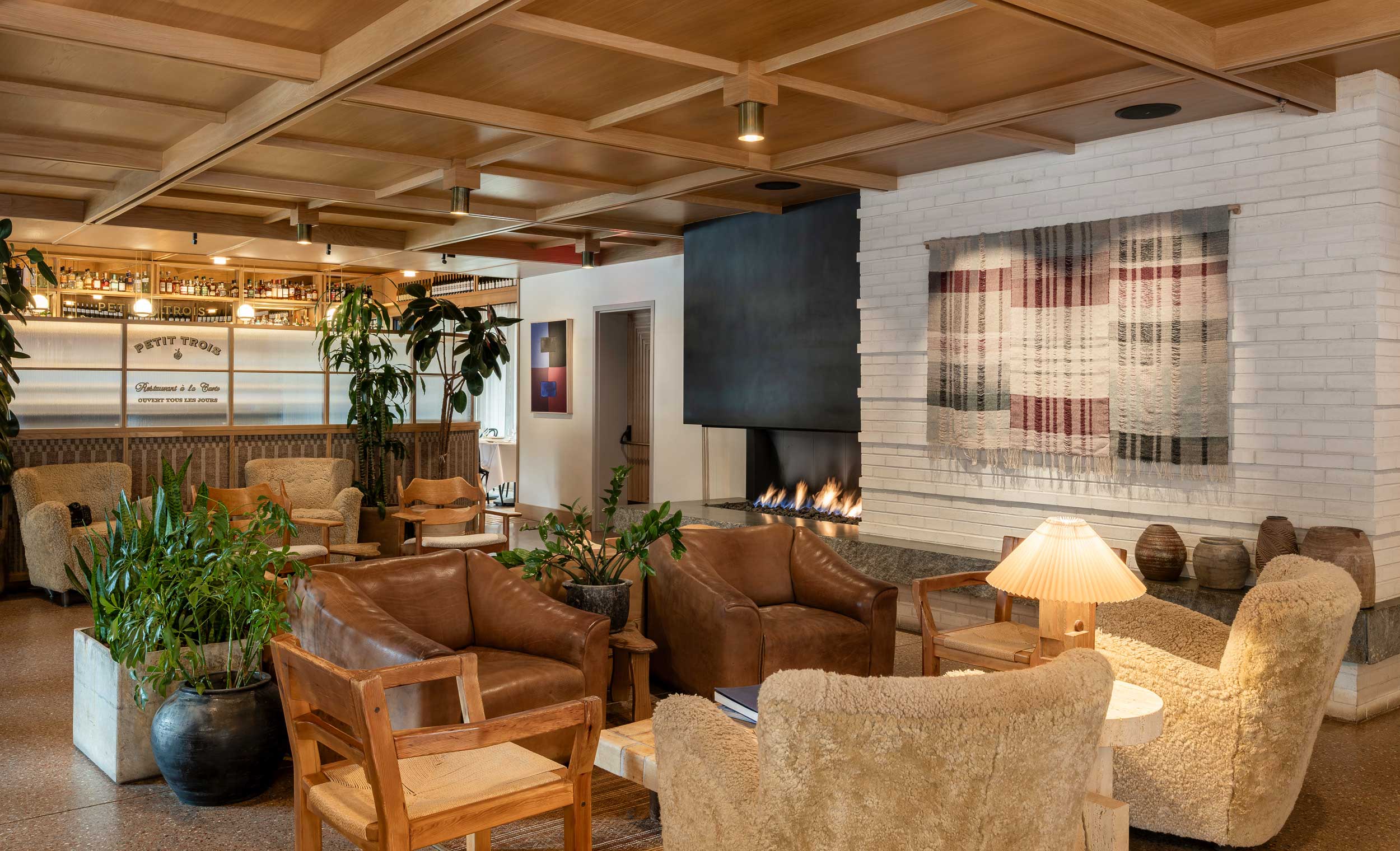 MOLLIE Common Areas Lobby Lounge