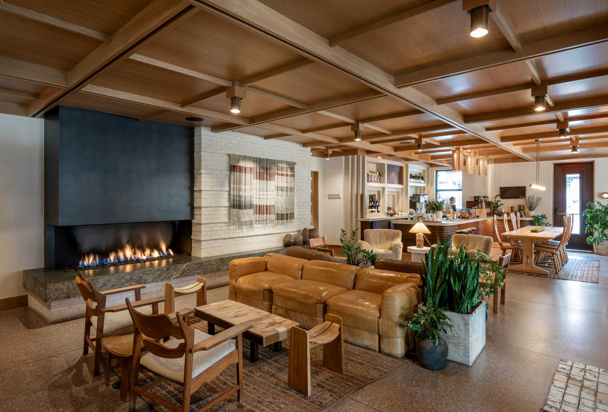MOLLIE Common Areas Lobby Lounge